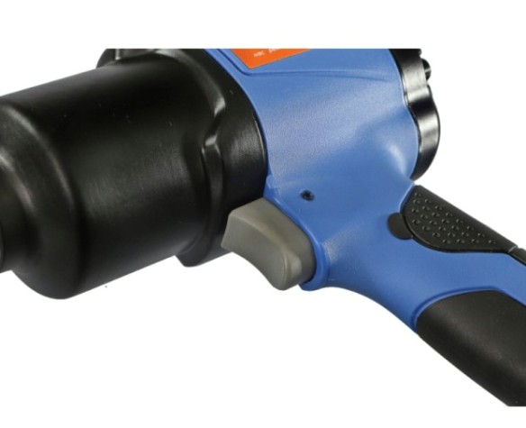 Гайковерт пневматический Sturm AU-1730-08-12