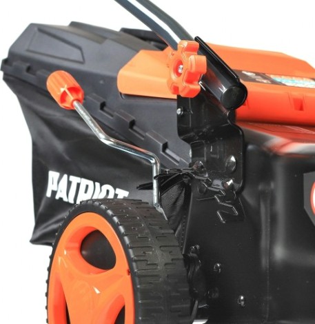 Газонокосилка бензиновая PATRIOT PT 42 LS самоходная [512109004]