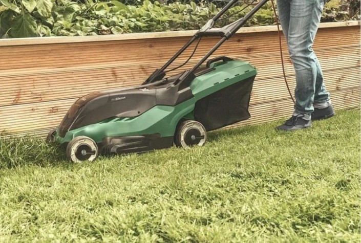 Газонокосилка электрическая BOSCH ADVANCEDROTAK 650 [06008B9200]