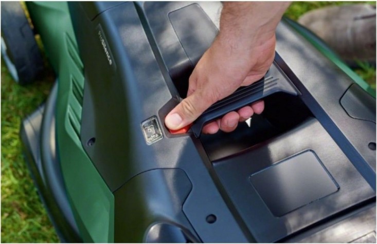 Газонокосилка электрическая BOSCH AdvancedRotak 660 [06008B9201]