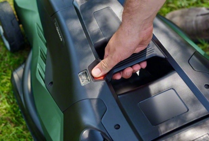 Газонокосилка электрическая BOSCH AdvancedRotak 660 [06008B9206]