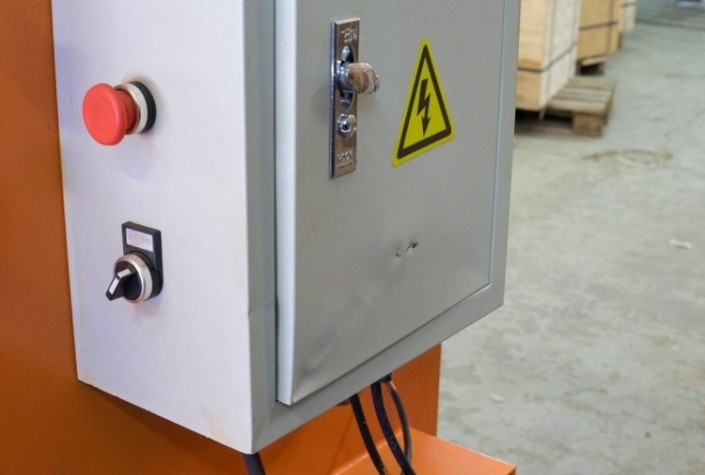 Гильотина электромеханическая STALEX SBJB 3x1300 [100485]