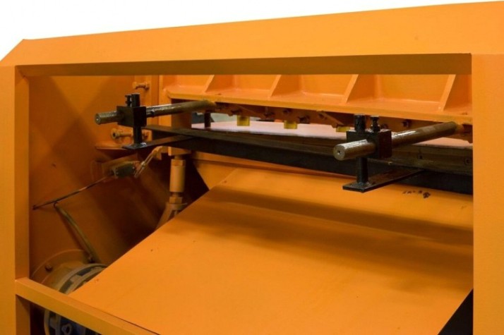 Гильотина электромеханическая STALEX SBJB 3x1300 [100485]