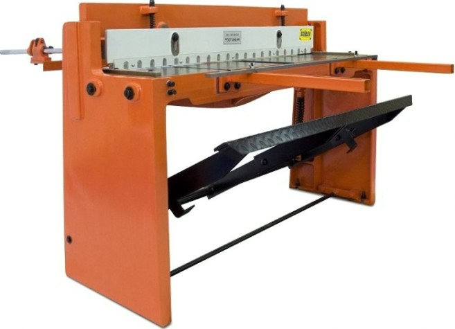 Гильотина ножная STALEX Q01-1,5х1320 [372002]