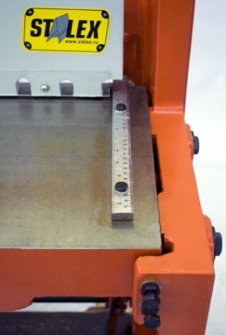 Гильотина ножная STALEX Q01-1,5х1320 [372002]