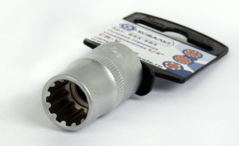 Головка SPLINE Кобальт 643-583 торцевая универсальная 1/2", 14 мм, cr-v