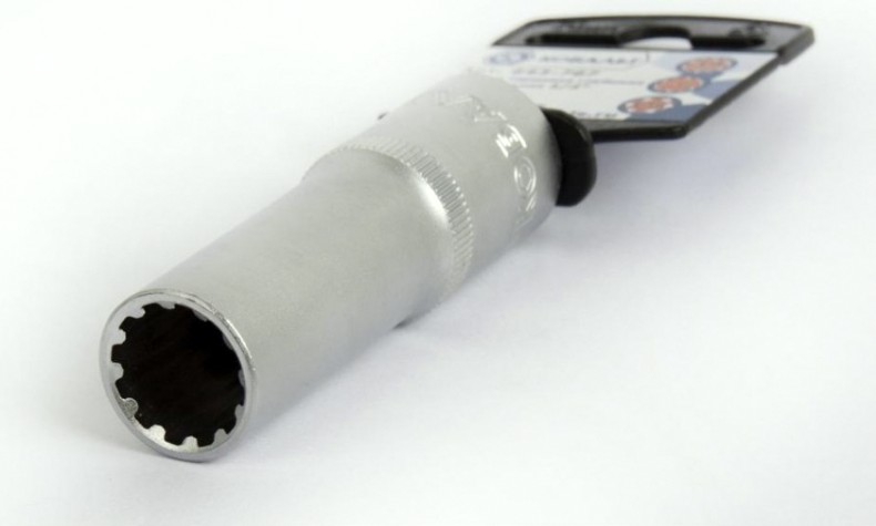 Головка SPLINE Кобальт 643-767 торцевая глубокая универсальная 1/2", 14 мм, cr-v