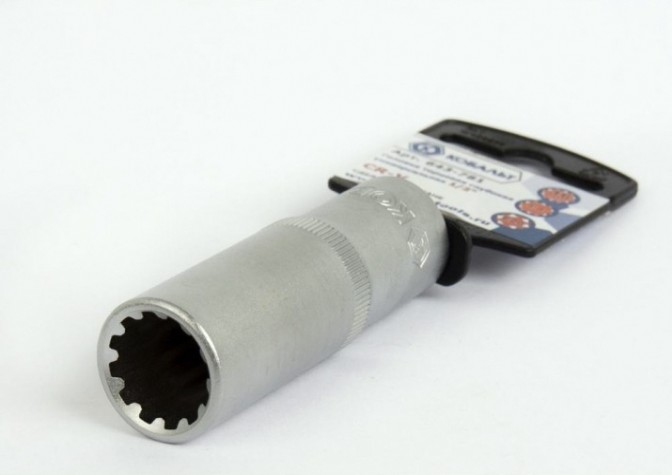 Головка SPLINE Кобальт 643-798 торцевая глубокая универсальная 1/2", 17 мм, cr-v