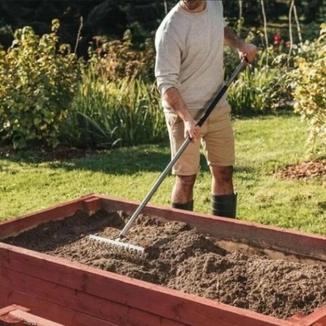 Грабли для грунта FISKARS Ergonomic металлические [1000652]