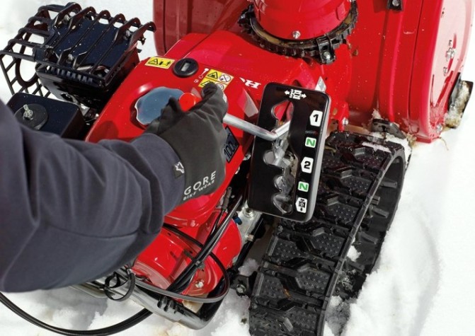 Гусеничный снегоуборщик HONDA HSS 655 ET1 [HSS655K1ET]