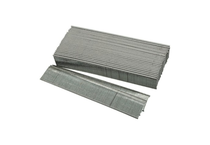 Гвозди для скобозабивателя Sturm 1071-06-20 5000шт. Гвозди для скобозабивателя Sturm 1071-06-20 5000шт.