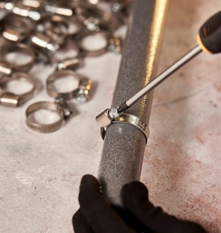 Хомут червячный REXANT 20-32-0,7 мм (упак. 50 шт) [07-0620]