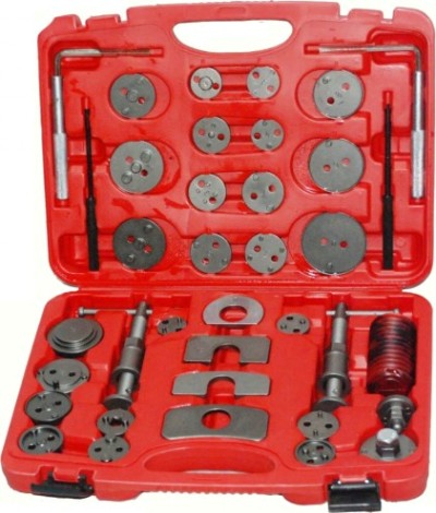 Инструмент сведения тормозных цилиндров AE&T TA-B1040 (37 предметов) Инструмент сведения тормозных цилиндров AE&T TA-B1040 (37 предметов)