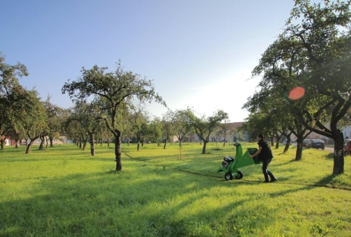 Измельчитель веток и древесных остатков LASKI LS 95 T [LZ-1109]