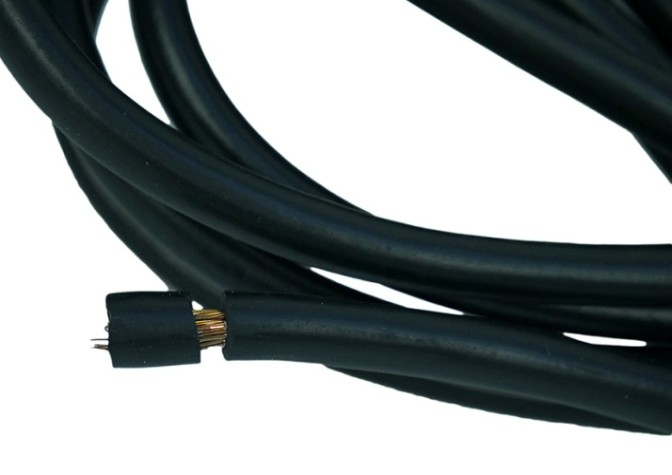 Кабель сварочный Sturm AWK-3250 25 мм2 50/50 медь/алюминий (без соединителей) 3 м