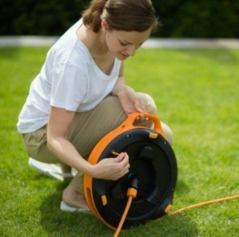 Катушка FISKARS со шлангом 10 м и комплектом для полива 1020436 [1020436]