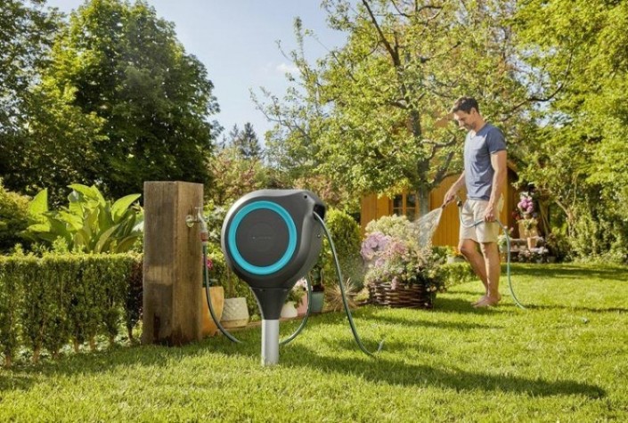 Катушка напольная GARDENA RollUp M со шлангом 20 м, голубая 18614-20.000.00 [18614-20.000.00]