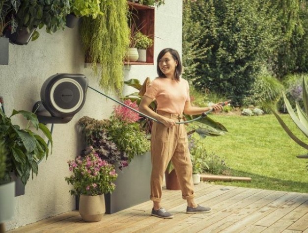 Катушка настенная GARDENA RollUp M со шлангом 20 м, белая 18612-20.000.00 [18612-20.000.00]