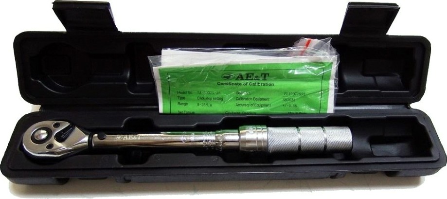 Ключ динамометрический AE&T TA-B0025-38 5-25nm 3/8"
