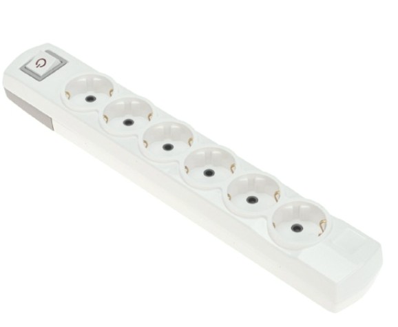 Колодка REXANT 13-4404 PREMIUM 6 гнезд, с/з, с выкл., белый