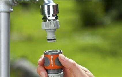 Комплект для полива GARDENA 1/2"-5/8" (дисплей) 18299-34.000.00 [18299-34.000.00]