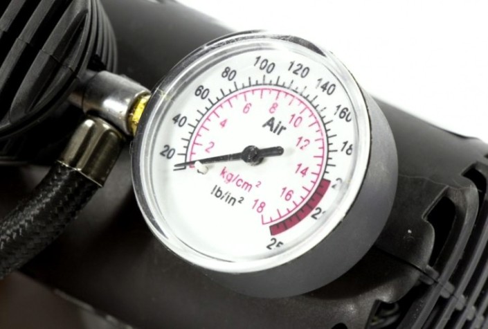 Компрессор автомобильный Sparta С-12 12 в, 17 атм., 12 л/мин [58050]