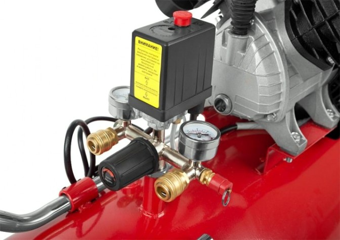 Компрессор поршневой Sturm AC93104