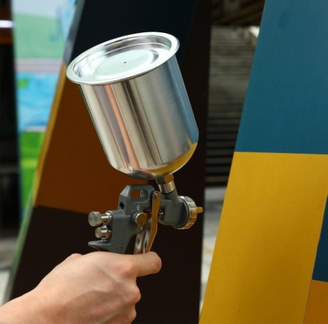 Краскопульт пневматический DEKO DKSG1U с верхним бачком [018-0926]