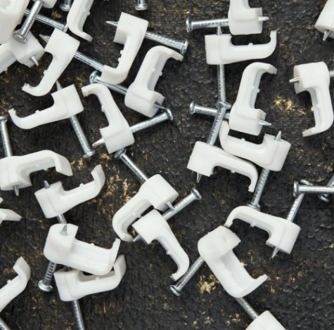 Крепеж кабеля плоский REXANT 10х3 мм, белый (упак. 50 шт) [07-4209]