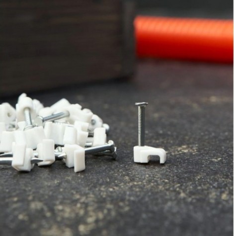 Крепеж кабеля плоский REXANT 4х2 мм, белый (упак. 50 шт) [07-4204]