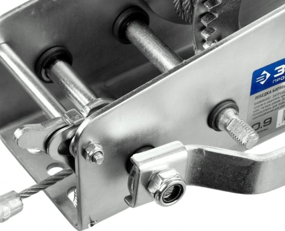 Лебедка барабанная ЗУБР Профессионал тяговая, тросовая, 0,9 т, 8 м [43113-0.9_z01]