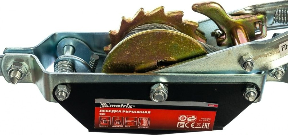 Лебедка рычажная MATRIX тяга-2 т, подъем-0,8 т, одинарное храповое колесо [52220]