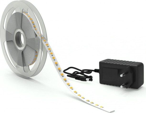 Лента светодиодная GAUSS BT070 basic в комплекте 12v 12w/m 1200lm/m 3000k ip65 le