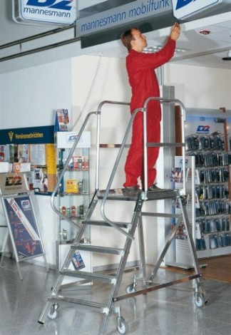 Лестница с платформой KRAUSE STABILO 3 ступени, передвижная, ограждение 1.0 м [820136]