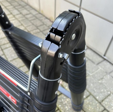 Лестница телескопическая СОРОКИН 24.56 двухсторонняя 5,6 м [24.56]