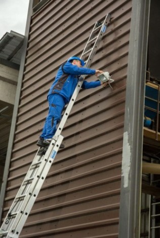 Лестница выдвижная двухсекционная KRAUSE STABILO 2х15 с тросом [133847]