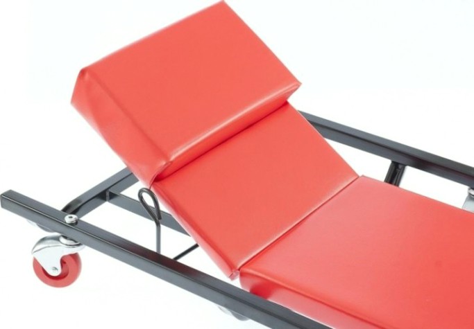 Лежак ремонтный MATRIX 1030х440х120 мм на 6-ти колесах, подним. подголовник [567455]