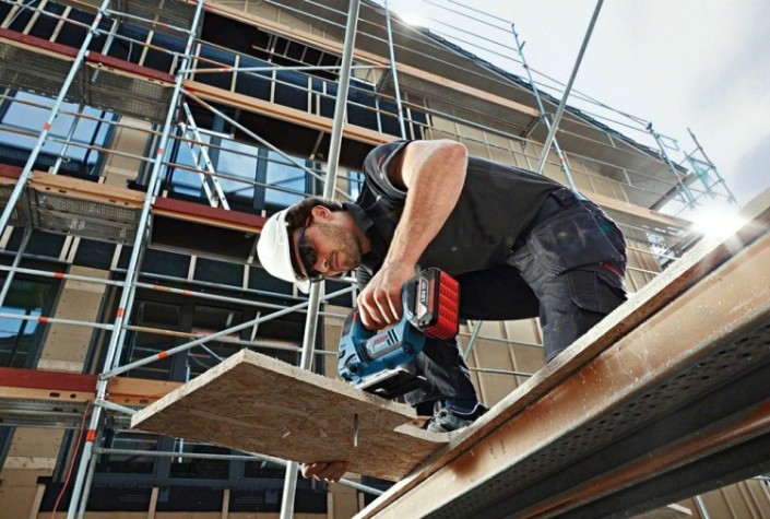 Лобзик аккумуляторный BOSCH GST 18 V-LI B [0615990M43] 1х4,0Ач, картон