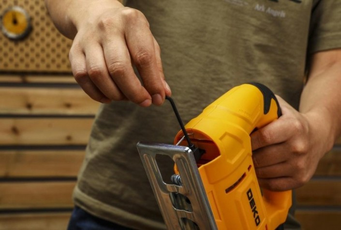 Лобзик сетевой DEKO DKJS600 [063-4277]