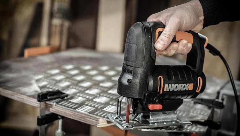 Лобзик сетевой Worx WX477.1 Лобзик сетевой Worx WX477.1