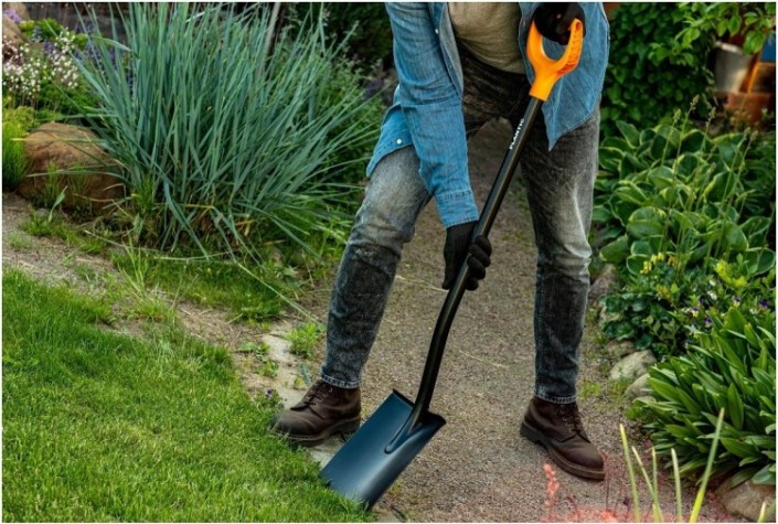 Лопата PLANTIC 11006-01 Terra с закругленным лезвием [11006-01]