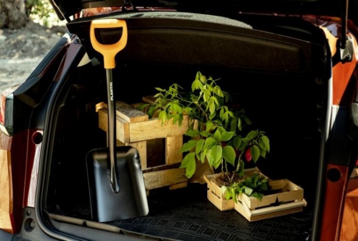 Лопата PLANTIC 11010-01 Terra совковая укороченная [11010-01]