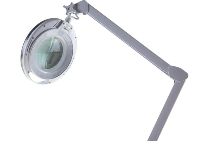 Лупа REXANT 31-0531 на струбцине круглая 3D с подсветкой 60 SMD LED Лупа REXANT 31-0531 на струбцине круглая 3D с подсветкой 60 SMD LED