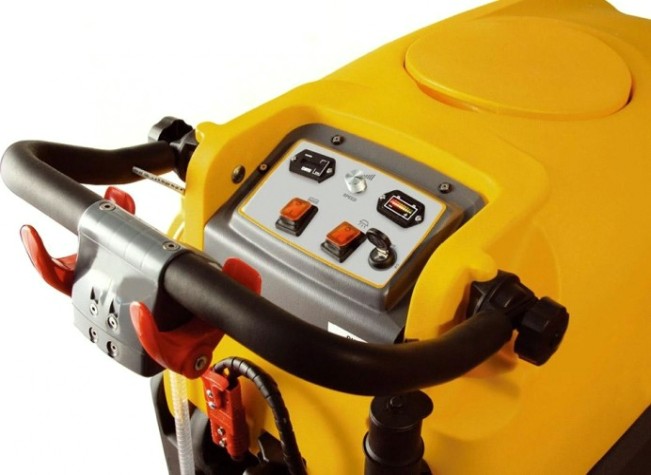 Машина поломоечная Ghibli S2 80 D 70 10.0270.00, без акб и з/у [10.0270.00]