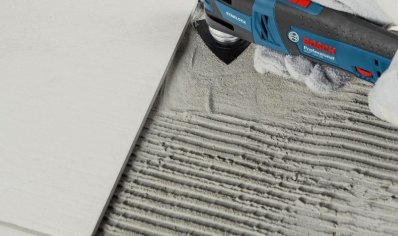 Многофункциональный инструмент аккумуляторный BOSCH GOP 12V-28 [06018B5020] 2х2,0Ач, кейс