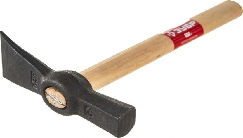 Молоток каменщика ЗУБР МАСТЕР 600 г с деревянной рукояткой, [2015-06_z02]