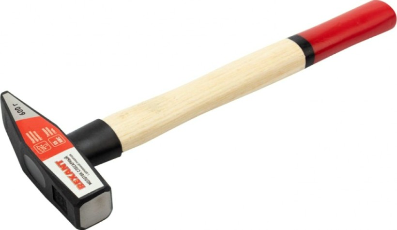 Молоток REXANT 12-8106 слесарный с деревянной рукояткой 600 г