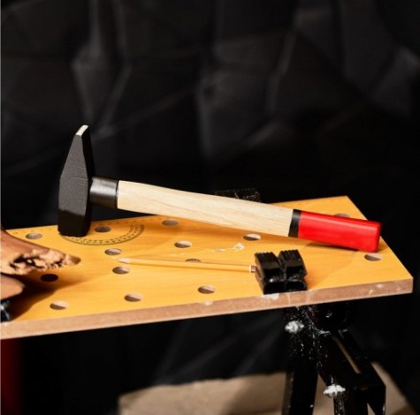 Молоток REXANT 12-8108 слесарный с деревянной рукояткой 800 г Молоток REXANT 12-8108 слесарный с деревянной рукояткой 800 г