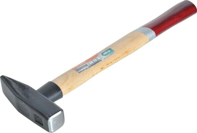 Молоток Sturm 1010-52-WD0600 деревянная рукоятка, 600гр. Молоток Sturm 1010-52-WD0600 деревянная рукоятка, 600гр.