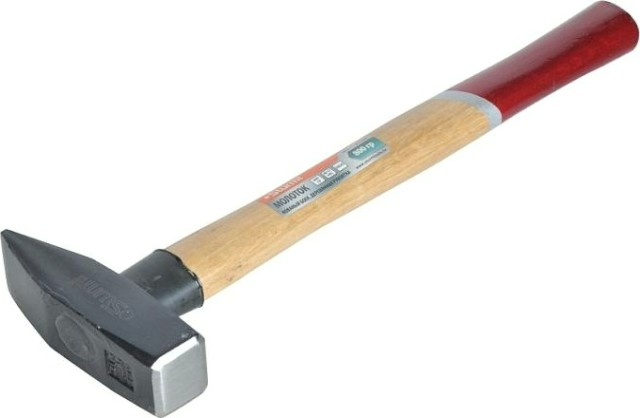 Молоток Sturm 1010-52-WD0800 деревянная рукоятка, 800гр. Молоток Sturm 1010-52-WD0800 деревянная рукоятка, 800гр.